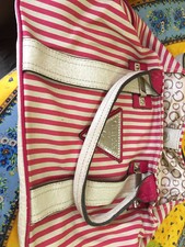 Sac à main GUESS modèle