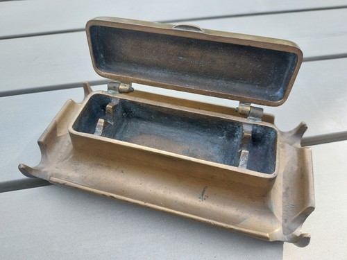 Cendrier table bronze - table,