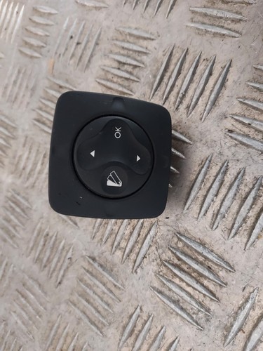 Bouton réglage multimédia - ,