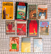 AGATHA CHRISTIE  LOT DE  11 LIVRES 17 Romans Diverses Éditions 