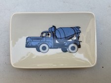 Automobilia Automobile ashtray porcelain limoges truck unique concrete mixer TP