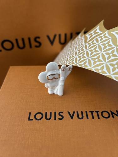 Louis vuitton figurine - louis,