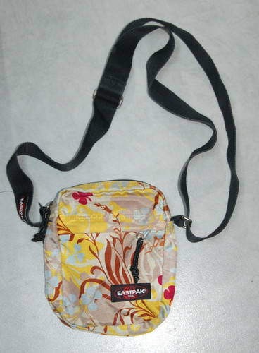 Sac sacoche marque eastpak - sac,