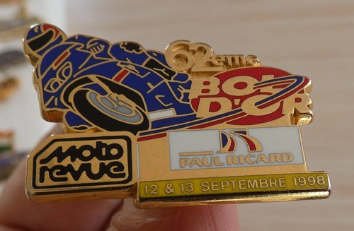 Beau pin moto course eme - 62,
