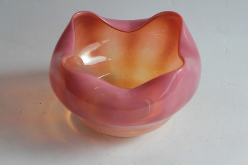 Coupelle verre opalescent rose