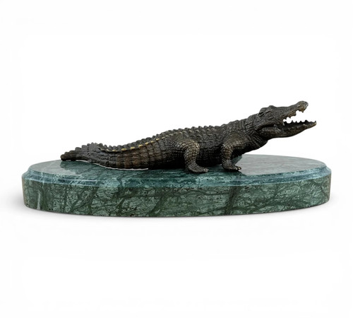 Sculpture crocodile bronze - en,