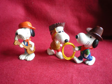 Vintage SNOOPY united  feature 1966 Hong Kong, lot de trois figurines.