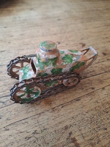 Rare char jouet camoufle - rare, 17