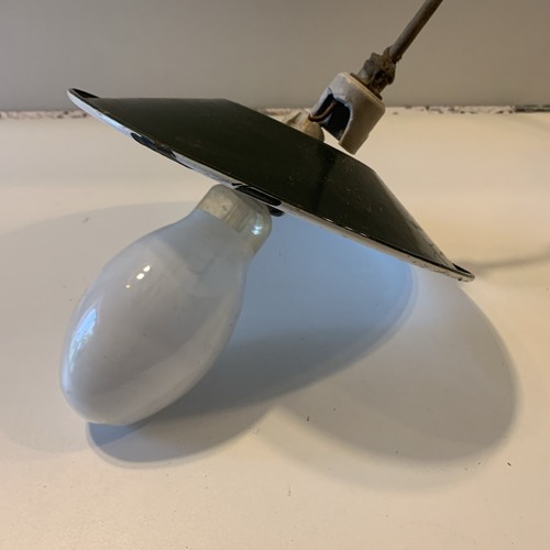 Lampe industrielle ancienne - ancienne, l