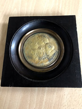 Rare plaque en cuivre repoussé Royauté Française vers 1820 signée Morel