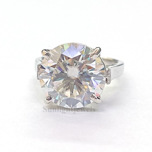 Bague solitaire diamant blanc