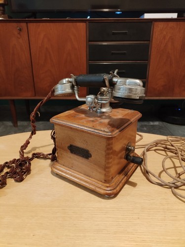 Ancien téléphone combiné - ancien,