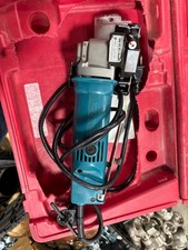 Makita  Right Angle Drill 3/8" Cordless XAD01Z With RSK-125 Roto-Skinner