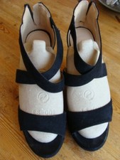 Sandales noires compensées 38