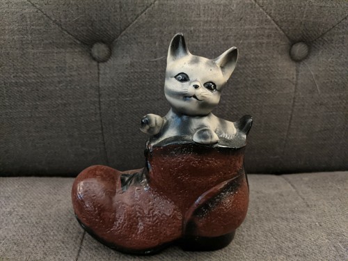 Vintage cat bootkitten - vintage, in