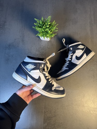 Nike air jordan mid - air, 1