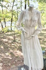 VINTAGE  1940 ROMANTIC SHEER CHIFFON PEIGNOIR WITH SATIN APPLIQUÉS