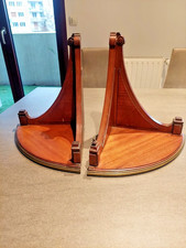 DEUX ENCOIGNURES ANCIENNES EN