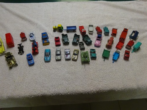 Lot petites voitures - lot,