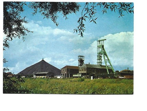 Mine en activite - ,