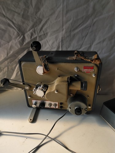 Ancien projecteur cinema - ancien, royal