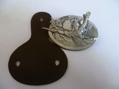 Ancien insigne pucelle - ancien,