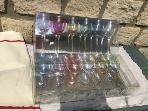 Anciens verres pied - À,