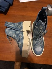 Women's Size 8 Guess Shutter Platform Bootie Denim Blue Pattern Zip Boots NWOT!
