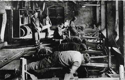 Cpa animée thiers les - thiers,