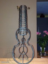 range CD forme violon / Guitare métal fer forgé