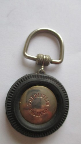 Porte clé vintage pneus - porte,