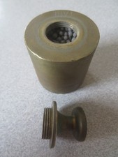 balance ancienne: poids tare de 1 kg en laiton rempli de billes en plomb