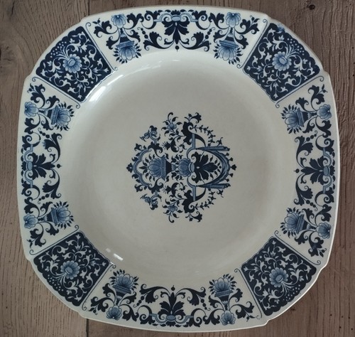 Assiette carrée terre - assiette, fer