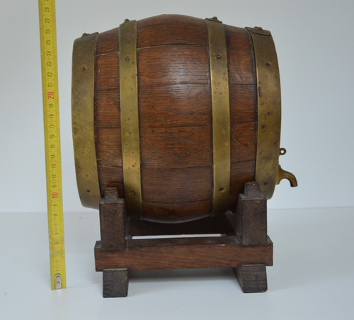 Ancien tonneau tonnelet bois