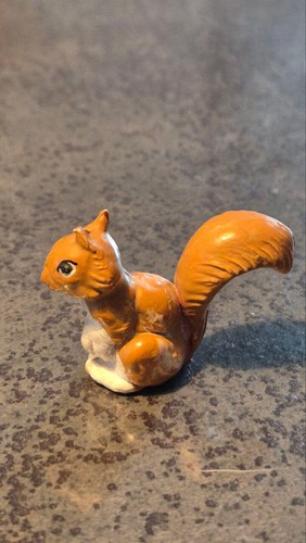 Figurine jim écureuil - ht, 3