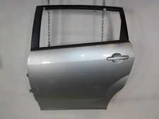 porte arrière gauche toyota
