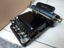 ancienne machine à écrire