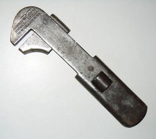 ANCIENNE CLE A MOLETTE POUR