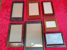 7 Très Vieux Cadres, Petits