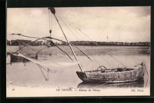 Old postcard Le Crotoy, fishing boat, fisherman 