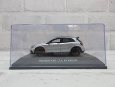 1:43 Mercedes-Benz GLA45 AMG 4MATIC Iridium Silver Magnolo Diecast ModeModel Car