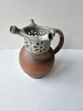 Vase atypique en céramique type puisaye signé (signature a identifier)