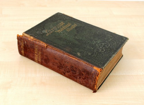 Ancien livre larousse - ancien,