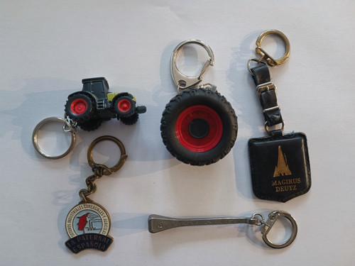Porte clés tracteur marque - 5,