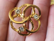 Haute couture gros bouton
