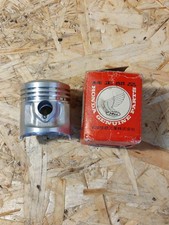 Piston cote standard pour