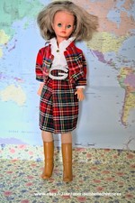 Poupée Cathie de Bella, avec tenue, jupe chemisier veste + bottes