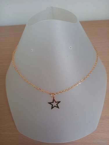 Pendentif étoile métal doré