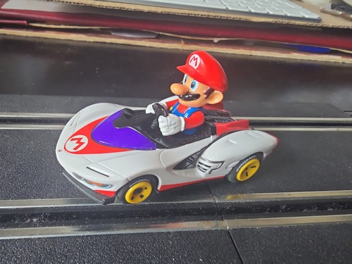 Voiture pour circuit - , carrera