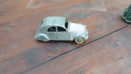Authentique miniature dinky - authentique,